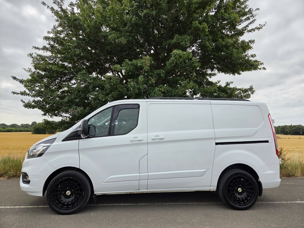 Ford Transit Custom Panel Van 2.0 280 Ecoblue Limited 2019 WT19OUN White #2