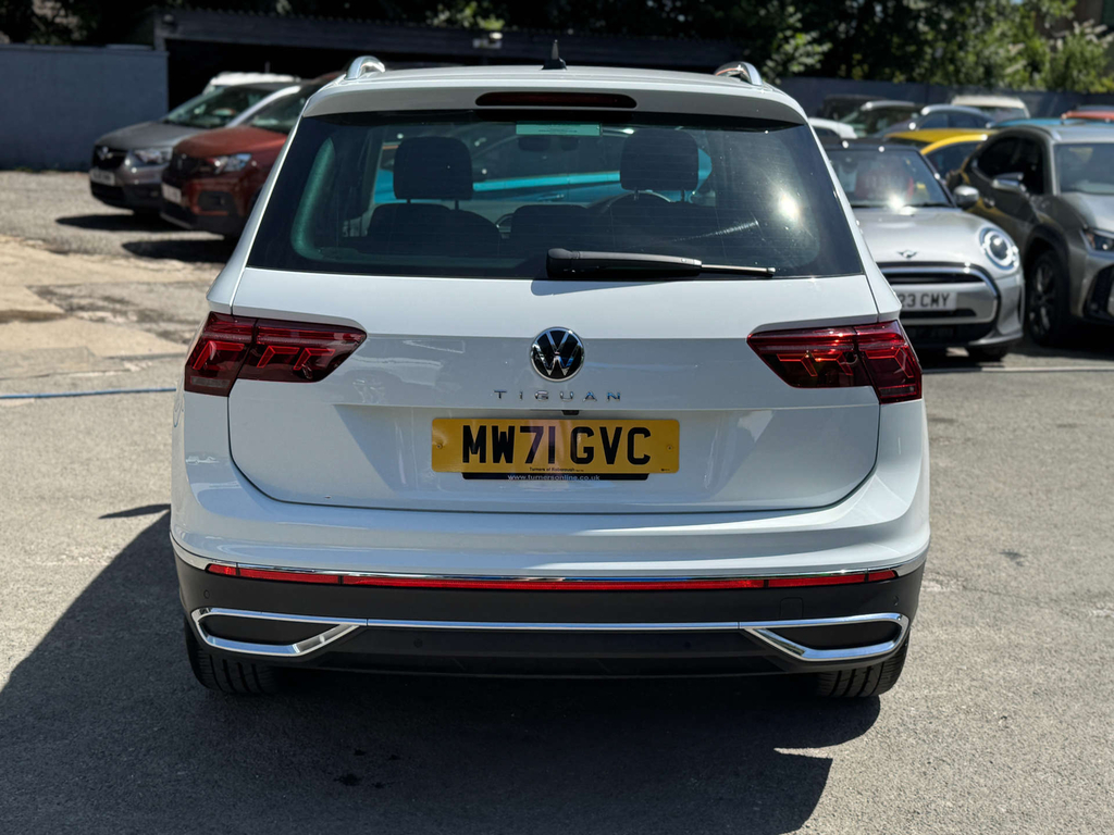 Volkswagen Tiguan 1.5L Elegance Dsg White #6
