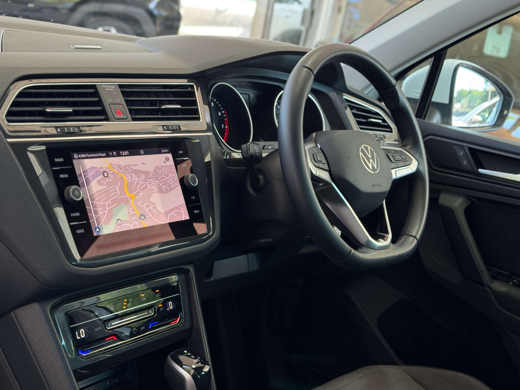 Volkswagen Tiguan 1.5L Life Dsg White #2