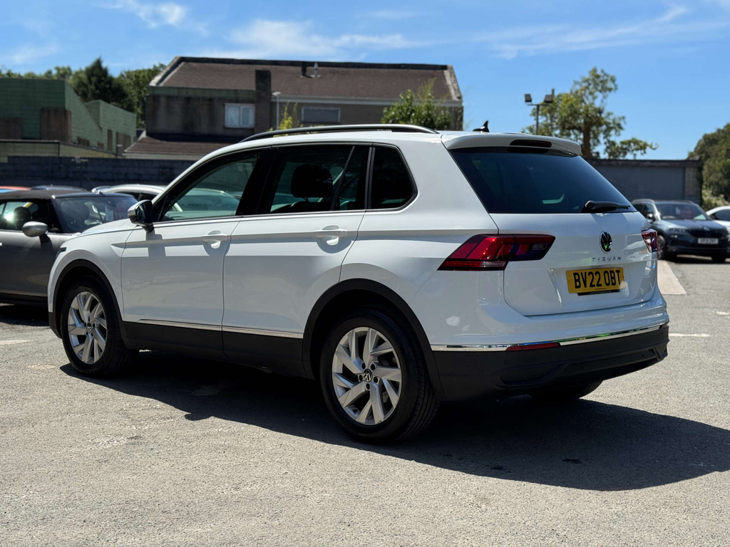 Volkswagen Tiguan 1.5L Life Dsg White #5