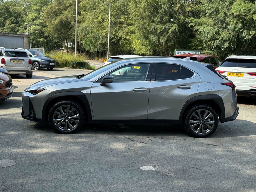 Lexus UX 2.0L F Sport Design E-cvt Silver #4