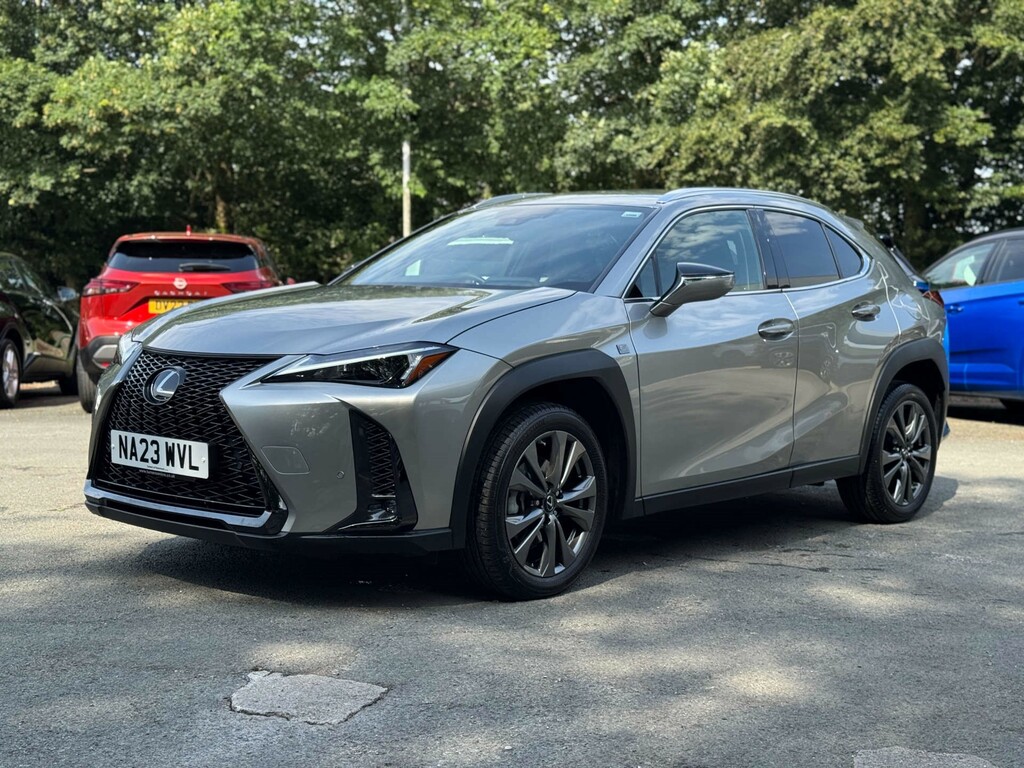 Lexus UX 2.0L F Sport Design E-cvt Silver #3