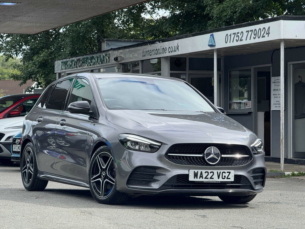 Mercedes-Benz B Class 1.3 136Ps B180 Sport Executive 7G Black #35
