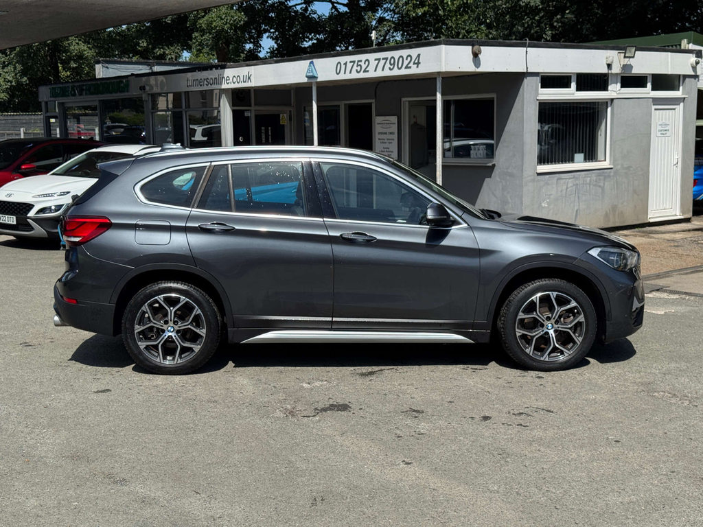 BMW X1 2.0L Sdrive20i Xline Dct Grey #6