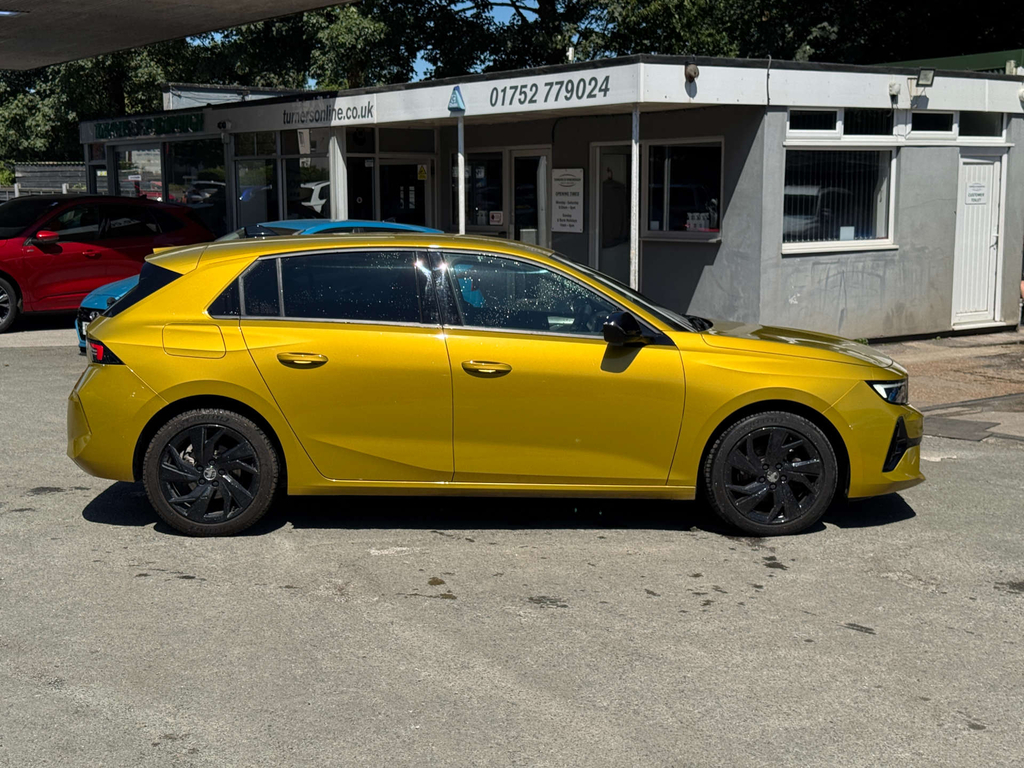 Vauxhall Astra 1.2L Turbo Gs Yellow #5