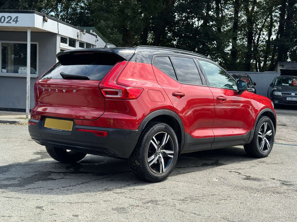 Volvo XC40 1.5L T3 R-design Red #4