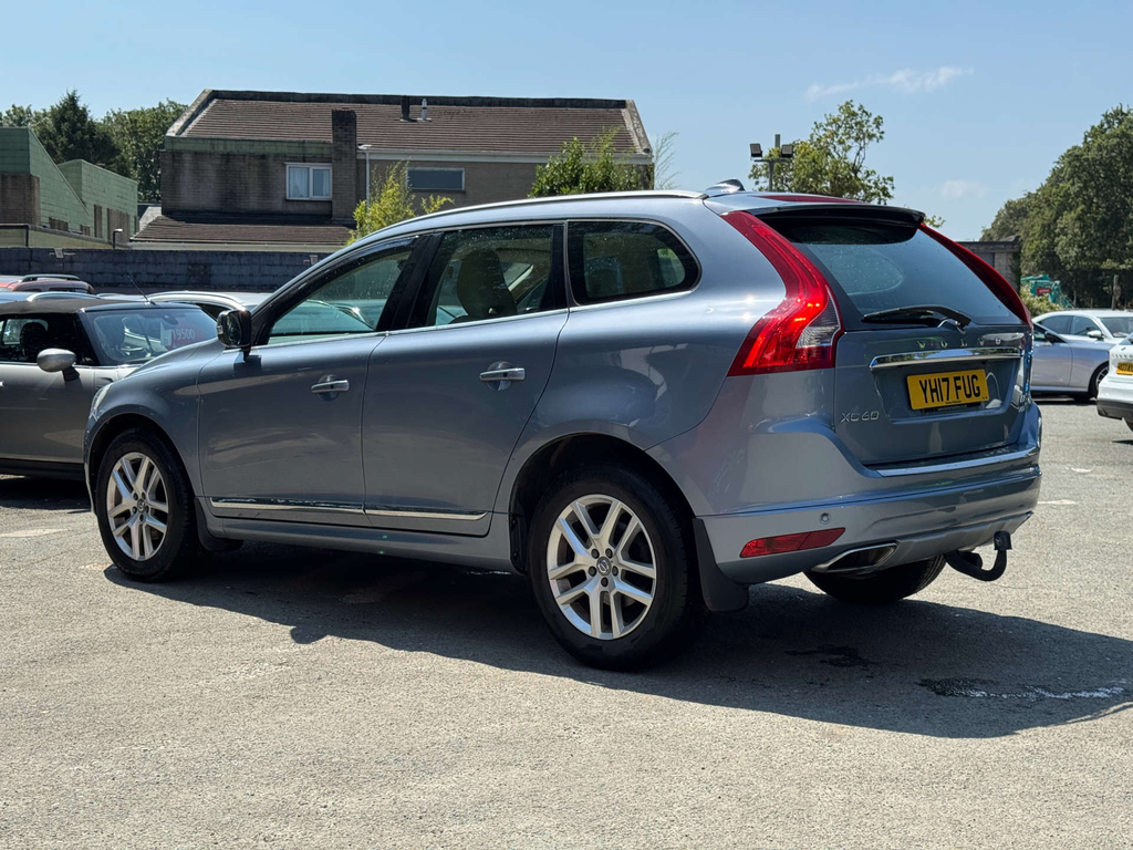 Volvo XC60 2.4L D5 Se Lux Nav Awd Blue #4