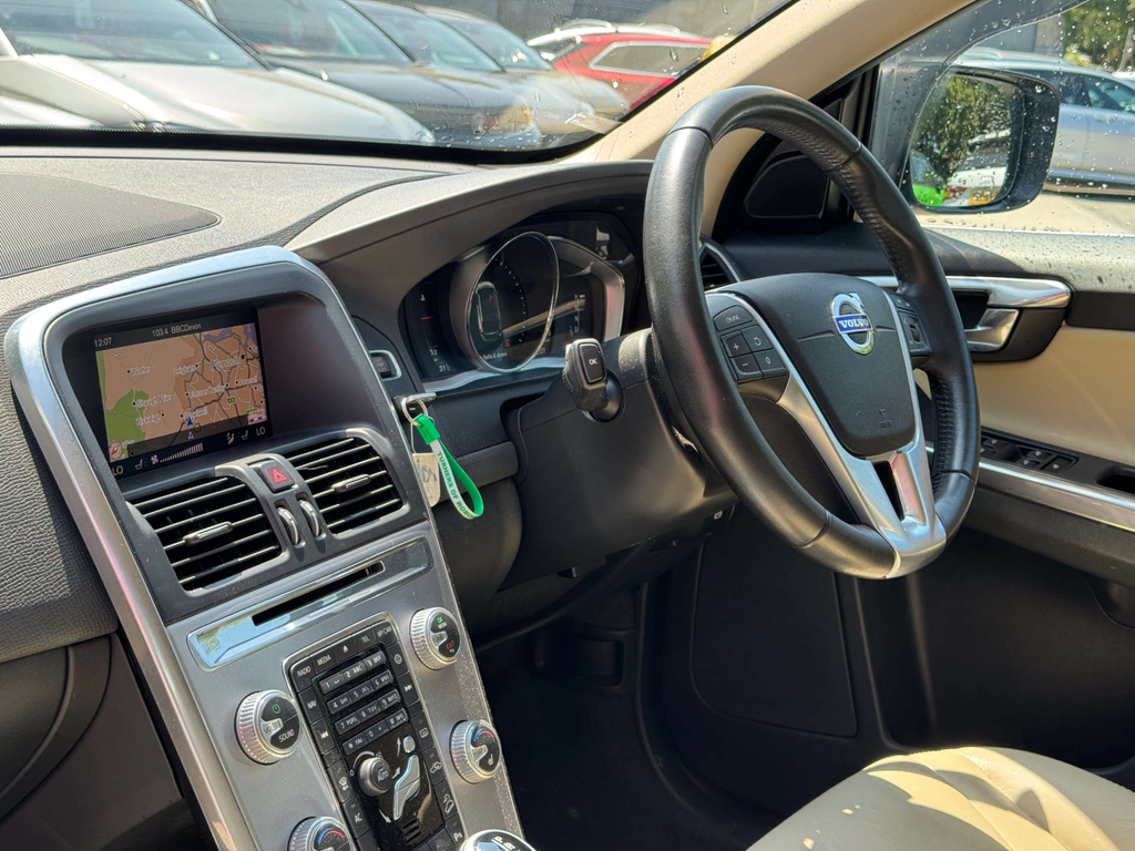 Volvo XC60 2.4L D5 Se Lux Nav Awd Blue #2