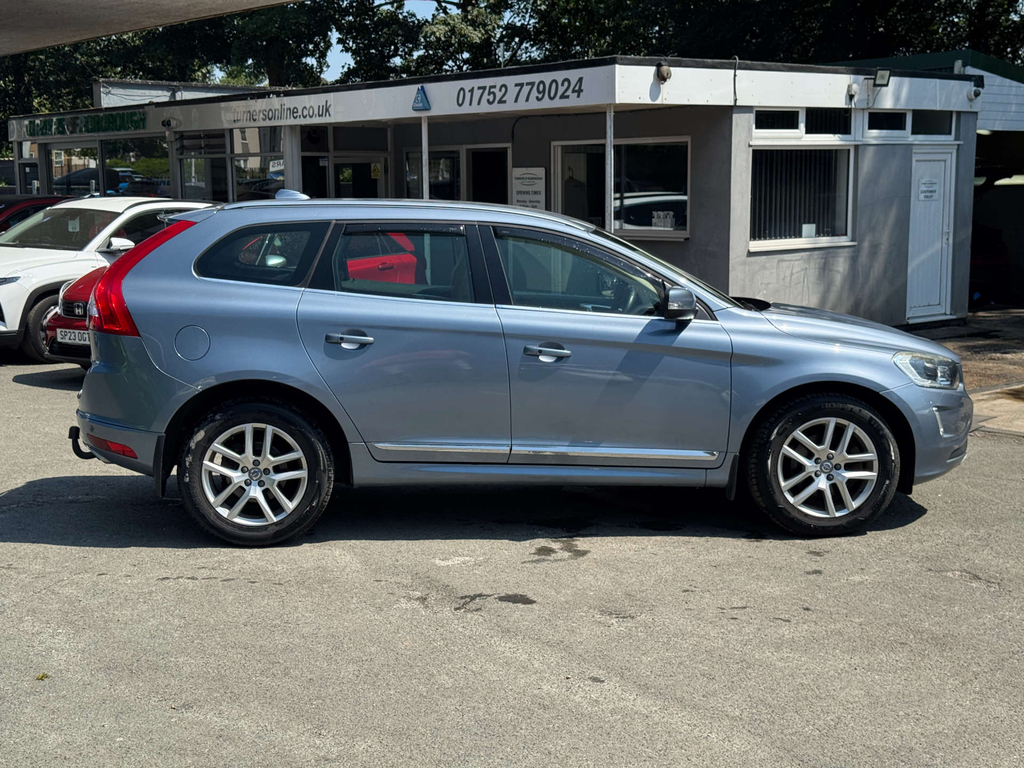 Volvo XC60 2.4L D5 Se Lux Nav Awd Blue #6