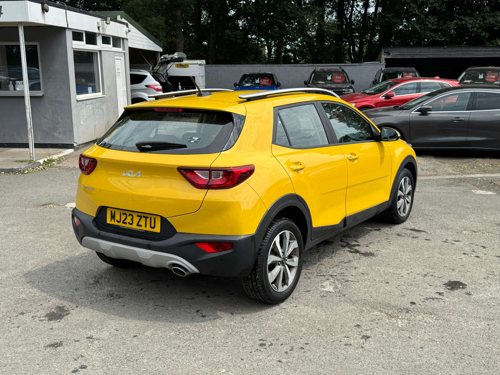 Kia Stonic 1.0L T-gdi 2 Yellow #4