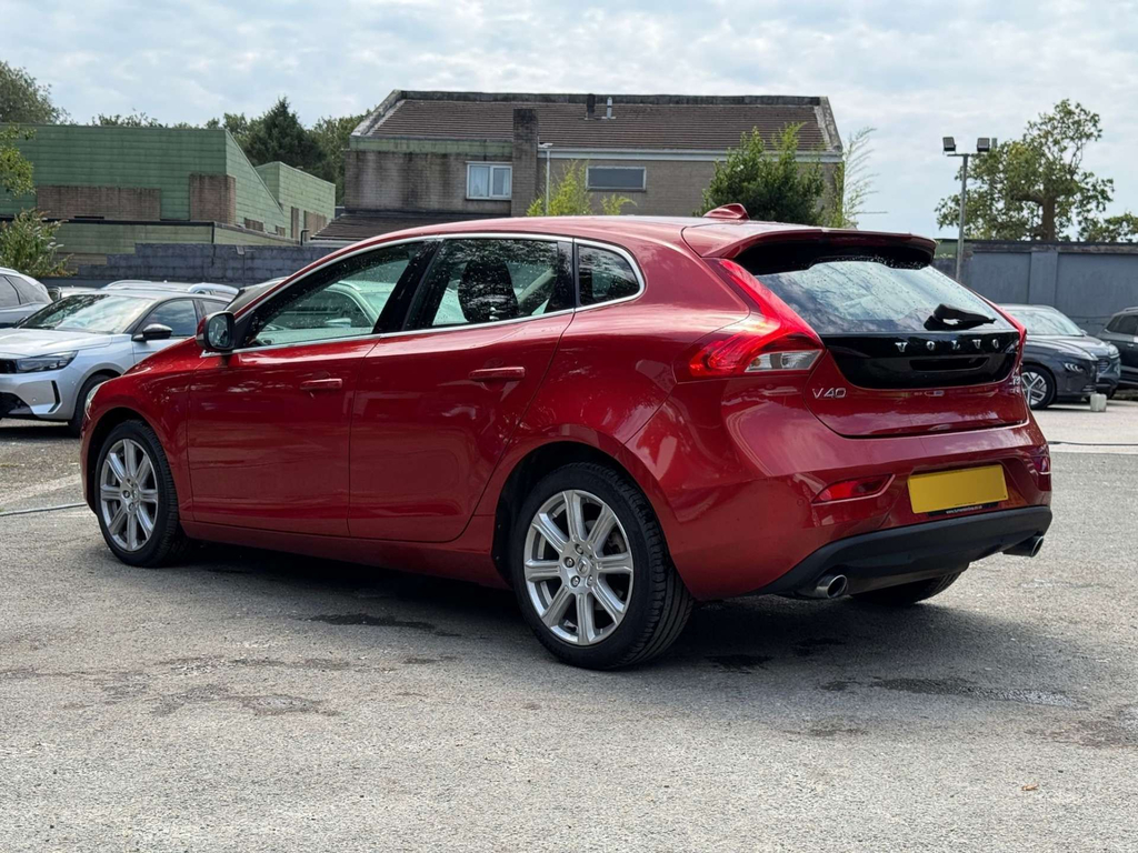 Volvo V40 1.5L T3 Inscription DK68HTY Red #5