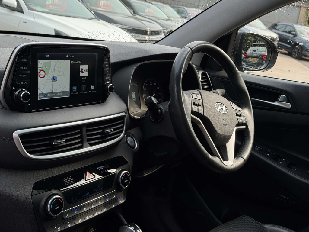 Hyundai Tucson 2.0L Premium Se 4Wd WJ19LUF #2