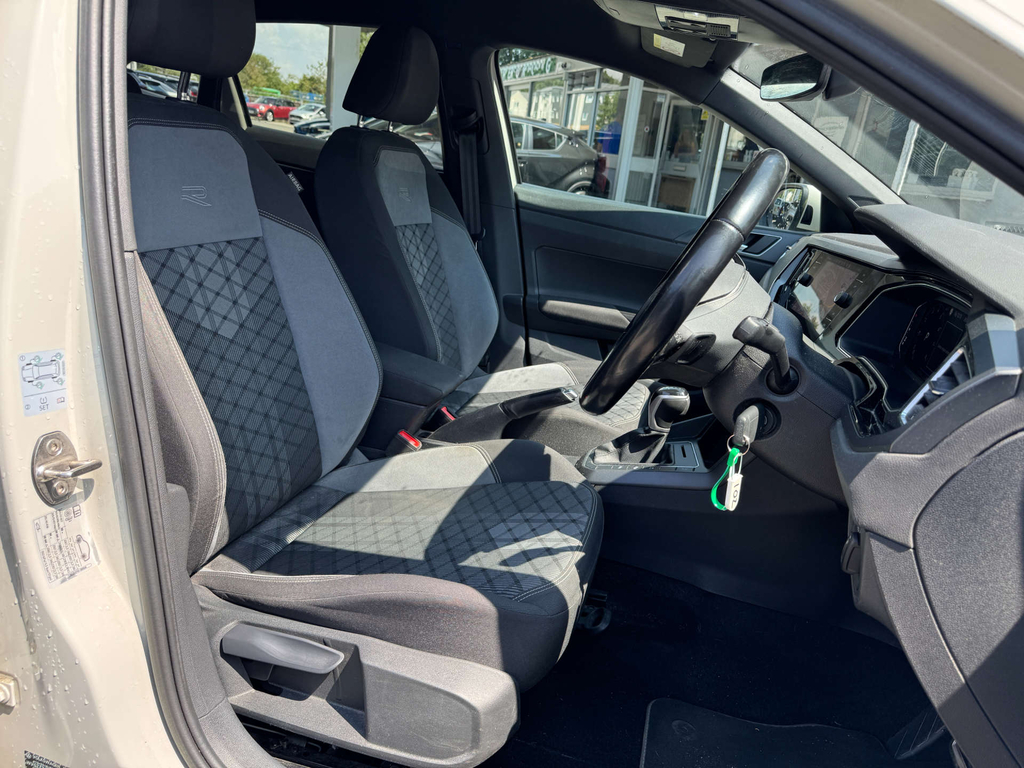 Volkswagen Taigo 1.5L R-line Dsg Grey #5