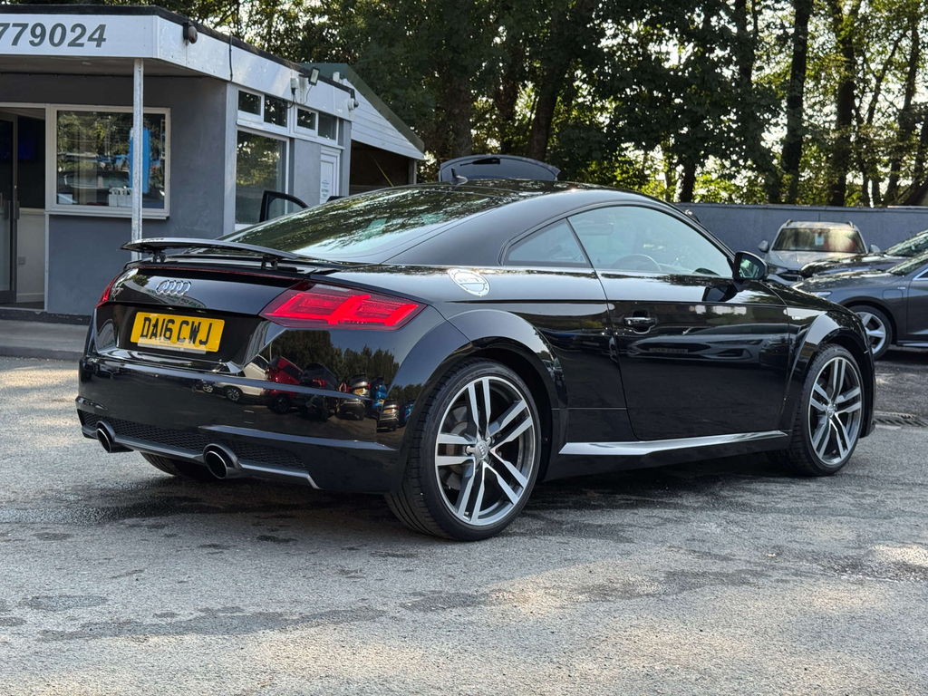 Audi TT 2.0L Tfsi S Line Black #5