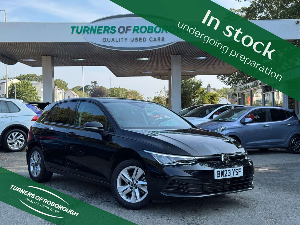 Volkswagen Golf 1.0L Life Black