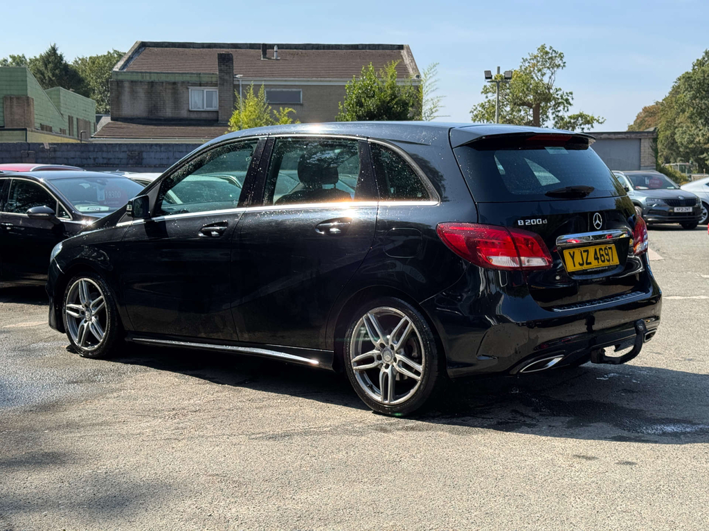 Mercedes-Benz B Class 2.1L B200d Amg Line 7G-dct Black #4
