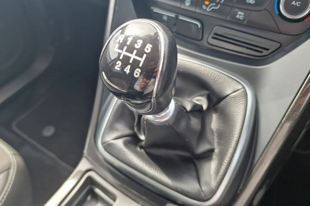 Ford Kuga Ford Kuga 2.0 Tdci Titanium Suv Manu... AK17BKZ #6
