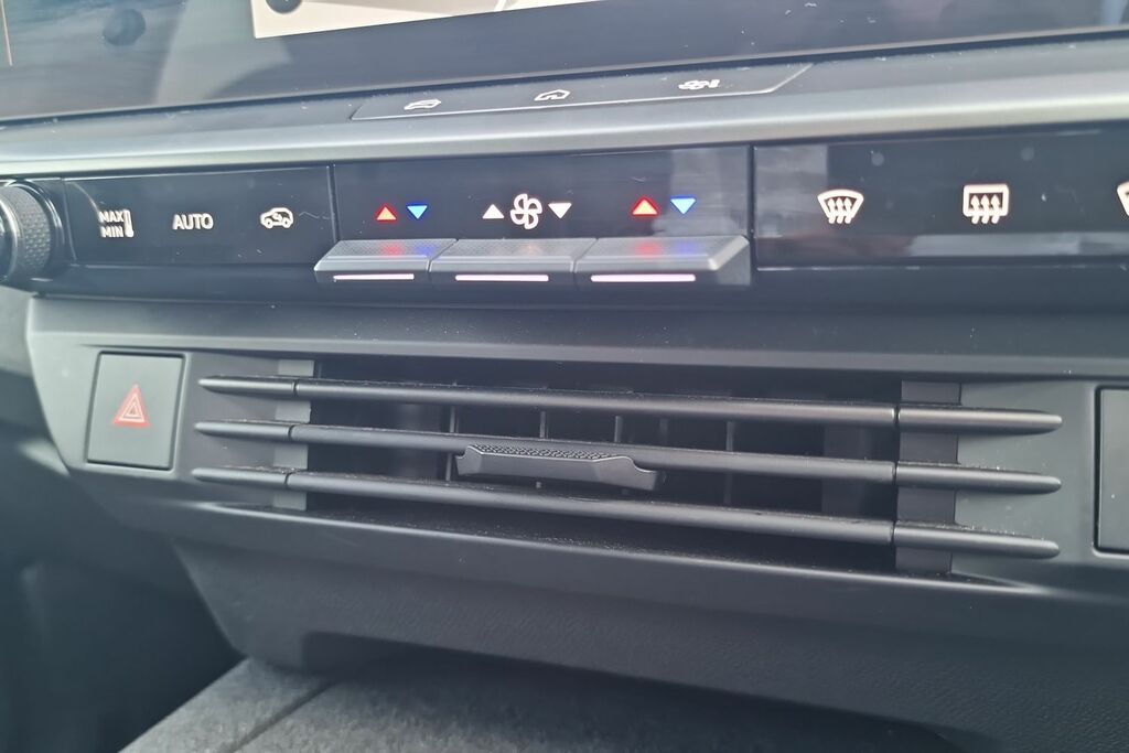 Vauxhall Grandland Vauxhall Grandland 1.2 Turbo Ultimate Suv P... #23