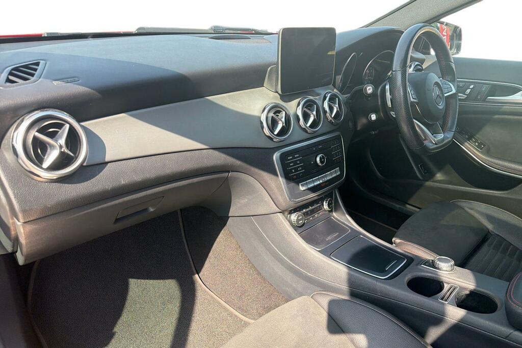 Mercedes-Benz GLA Class Mercedes Benz Gla 1.6 Gla200 Amg Line Edition ... #5