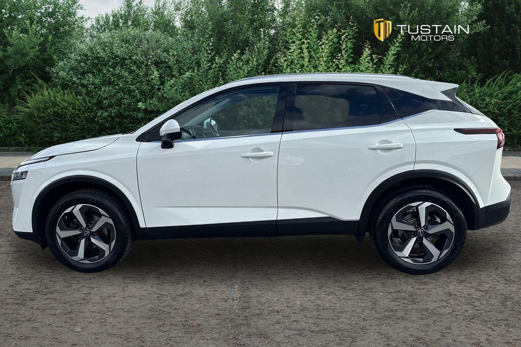 Nissan Qashqai Nissan Qashqai 1.3 Dig T Mhev N Connecta Suv 5D...