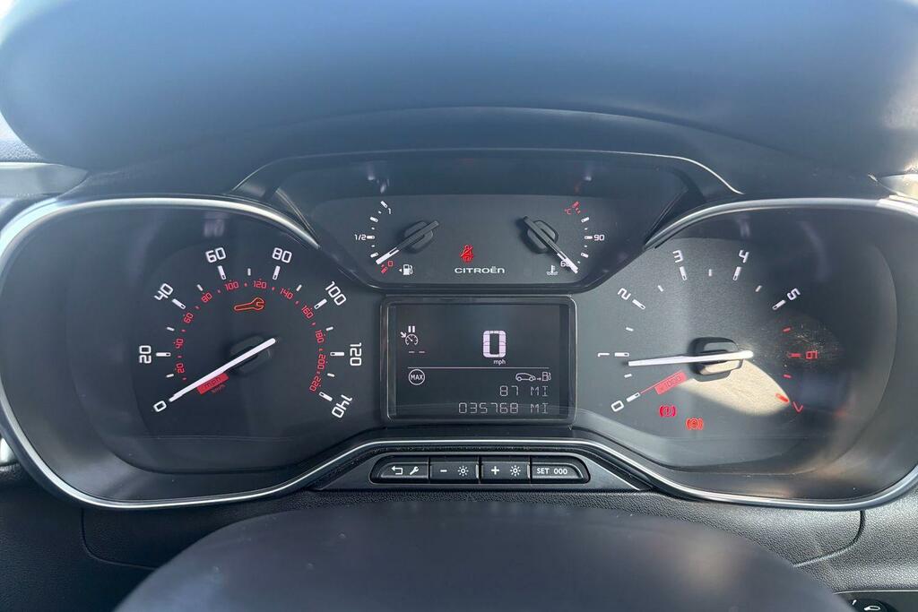 Citroen C3 Citroen C3 1.2 Puretech Max Hatchback Petro... MT24WKJ #5
