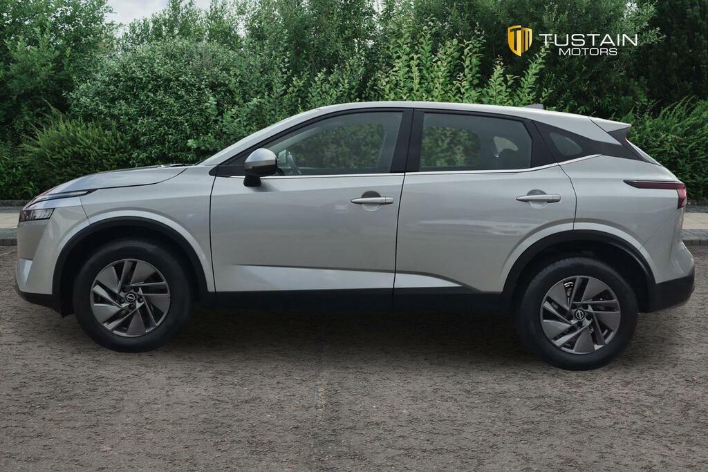 Nissan Qashqai Nissan Qashqai 1.3 Dig T Mhev Acenta Premium Su...