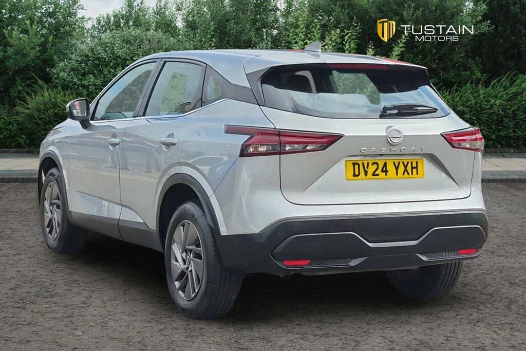 Nissan Qashqai Nissan Qashqai 1.3 Dig T Mhev Acenta Premium Su... DV24YXH #4