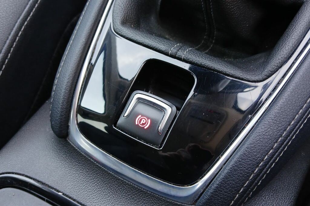 Vauxhall Grandland Hatchback White #26