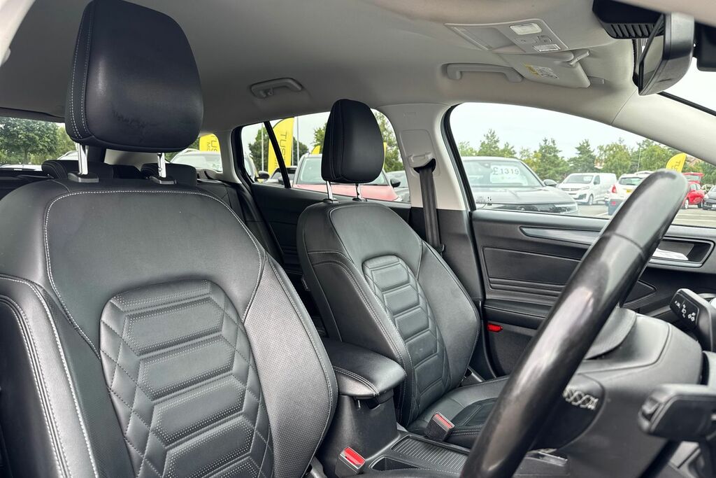 Ford Focus 1.0 Ecoboost Active X Black #14