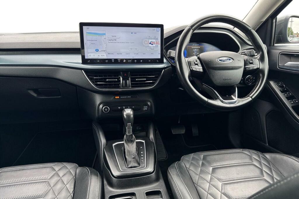 Ford Focus 1.0 Ecoboost Active X Black #4
