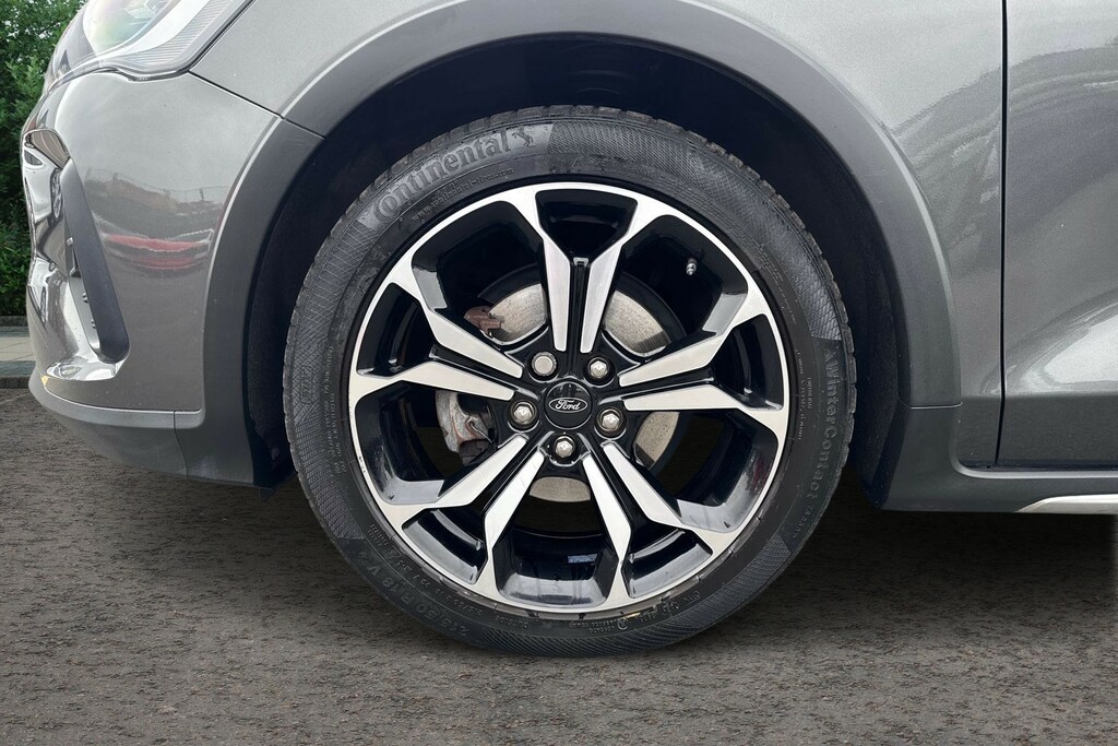 Ford Focus 1.0 Ecoboost Active X Black #3