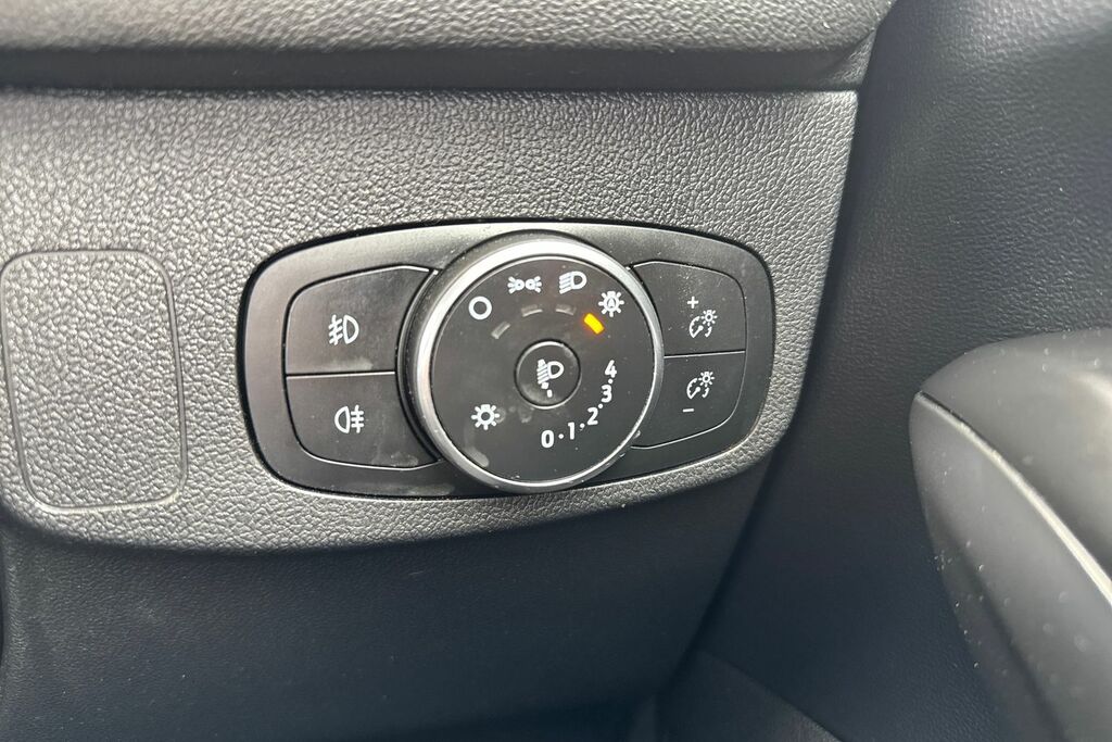 Ford Focus 1.0 Ecoboost Active X Black #19