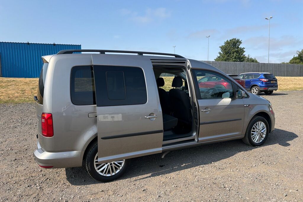 Volkswagen Caddy Maxi Life 2L Null Blue #33