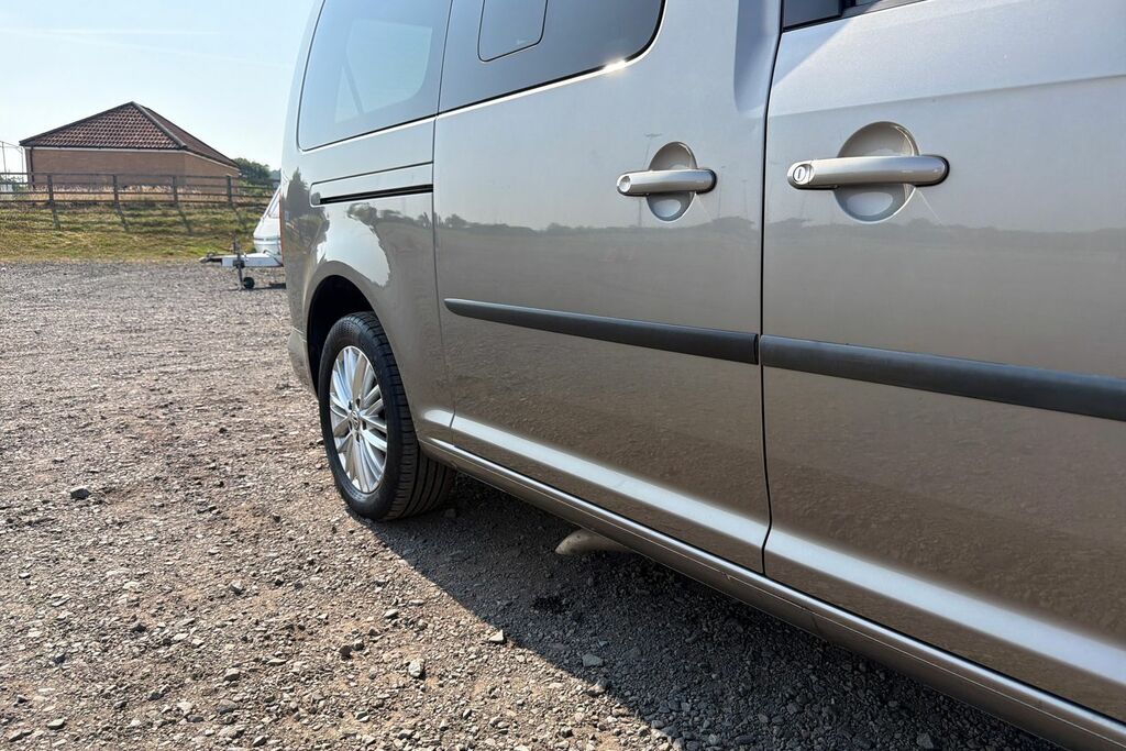 Volkswagen Caddy Maxi Life 2L Null Blue #40