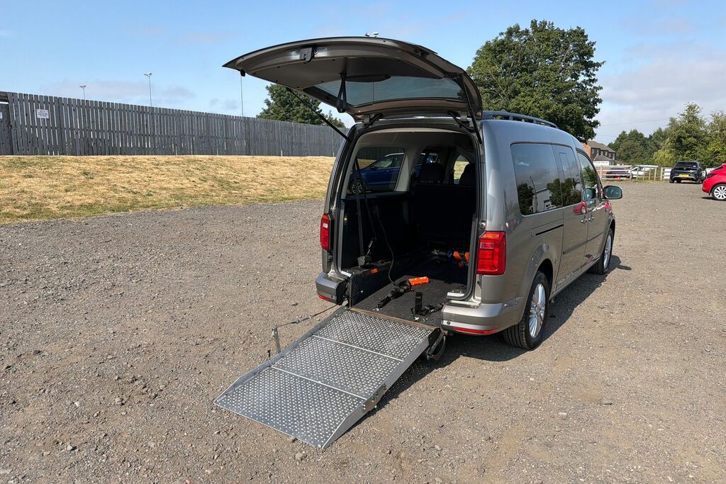 Volkswagen Caddy Maxi Life 2L Null Blue #15