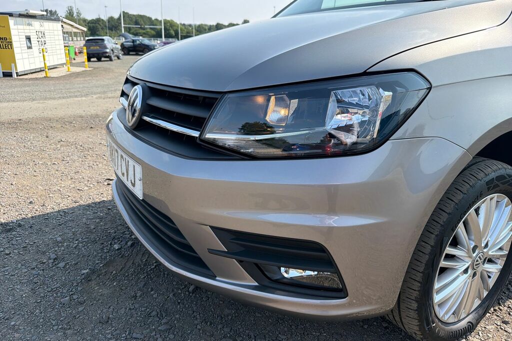 Volkswagen Caddy Maxi Life 2L Null Blue #38