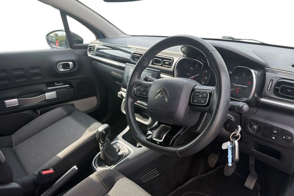 Citroen C3 Citroen C3 1.2 Puretech Flair Hatchback Pet... AU69VNC  #2
