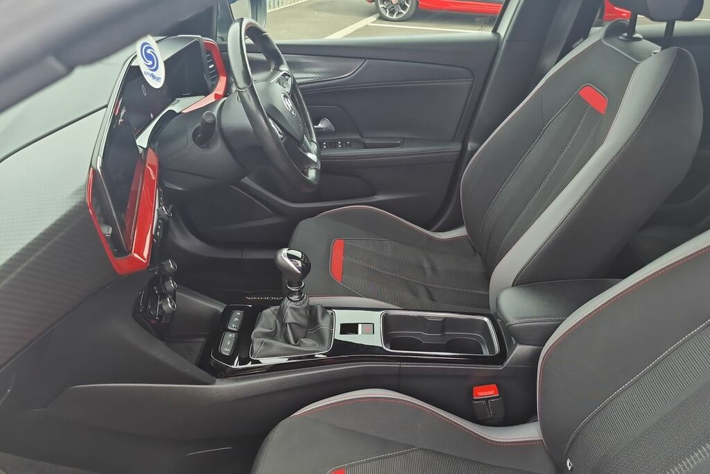 Vauxhall Mokka 1.4T 140 Active White #37