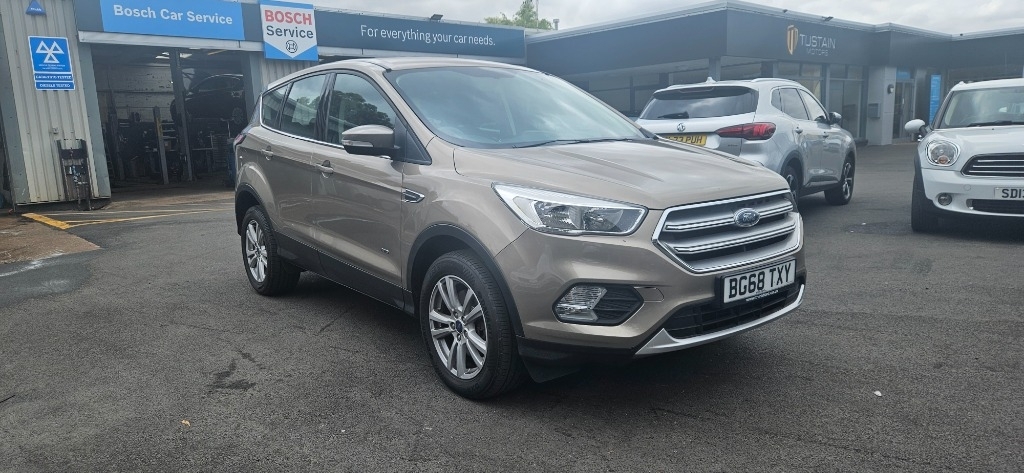Ford Kuga Ford Kuga 2.0 Tdci Ecoblue Zetec Suv