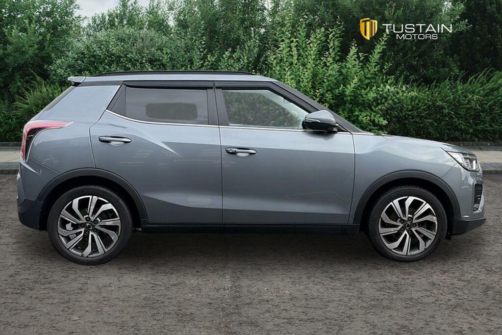 SsangYong Tivoli 1.6 Ex White #7