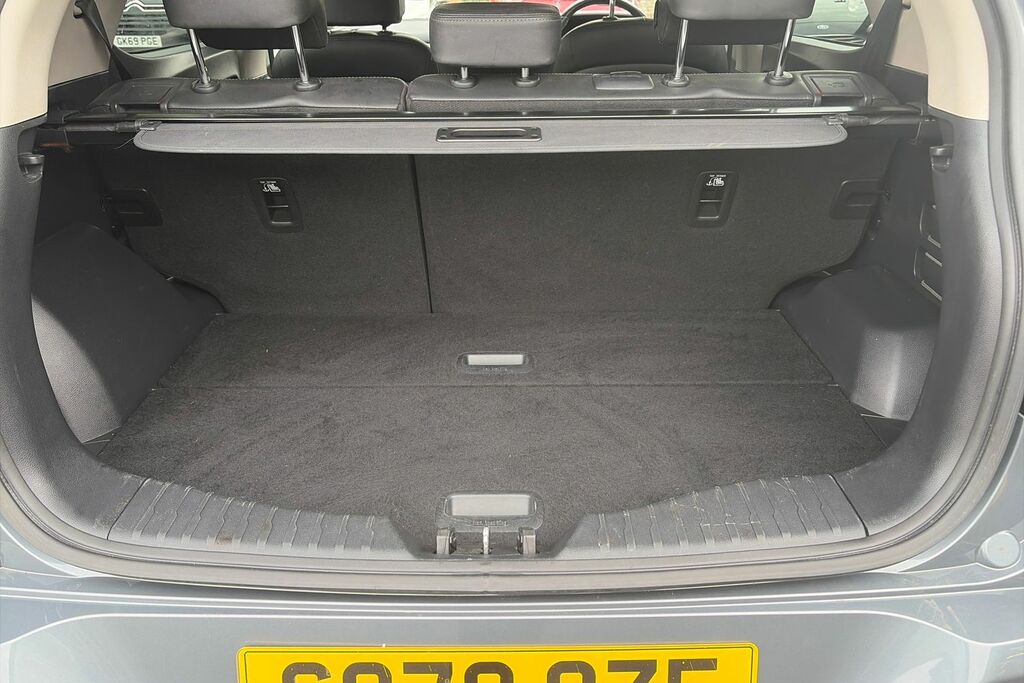 SsangYong Tivoli 1.6 Ex White #22