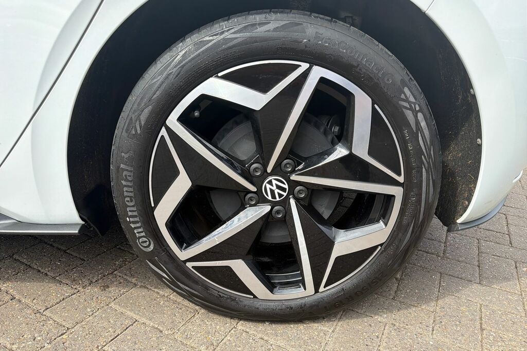 Volkswagen ID.3 Family White #40