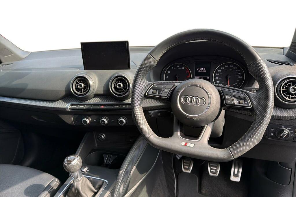 Audi Q2 Black Edition Tfsi 300 Ps S Tronic Grey #4
