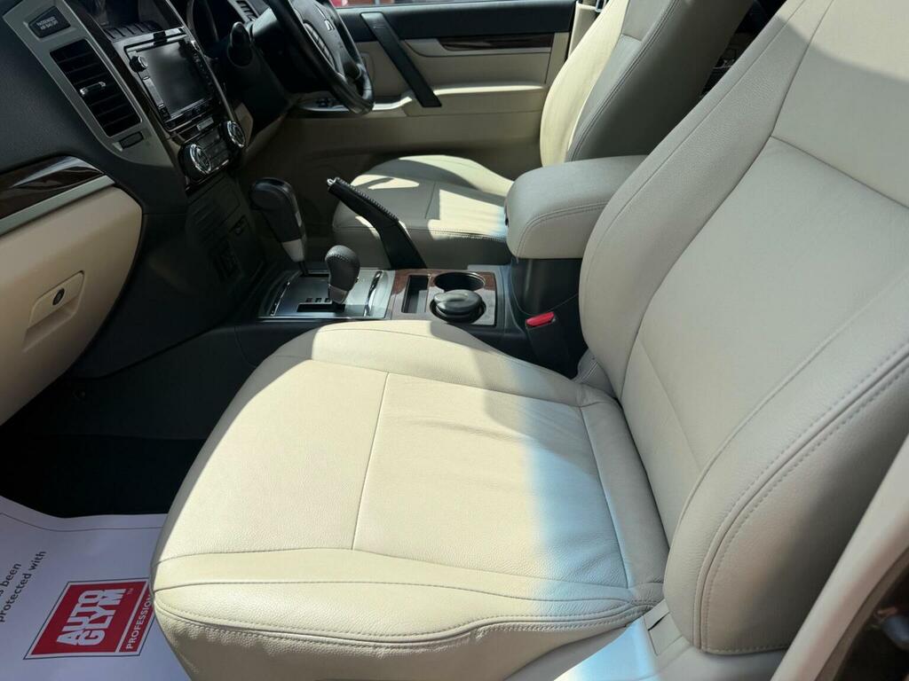 Mitsubishi Shogun 2016 3.2 Di-dc Sg2 Suv 4Wd Euro 6 White #9