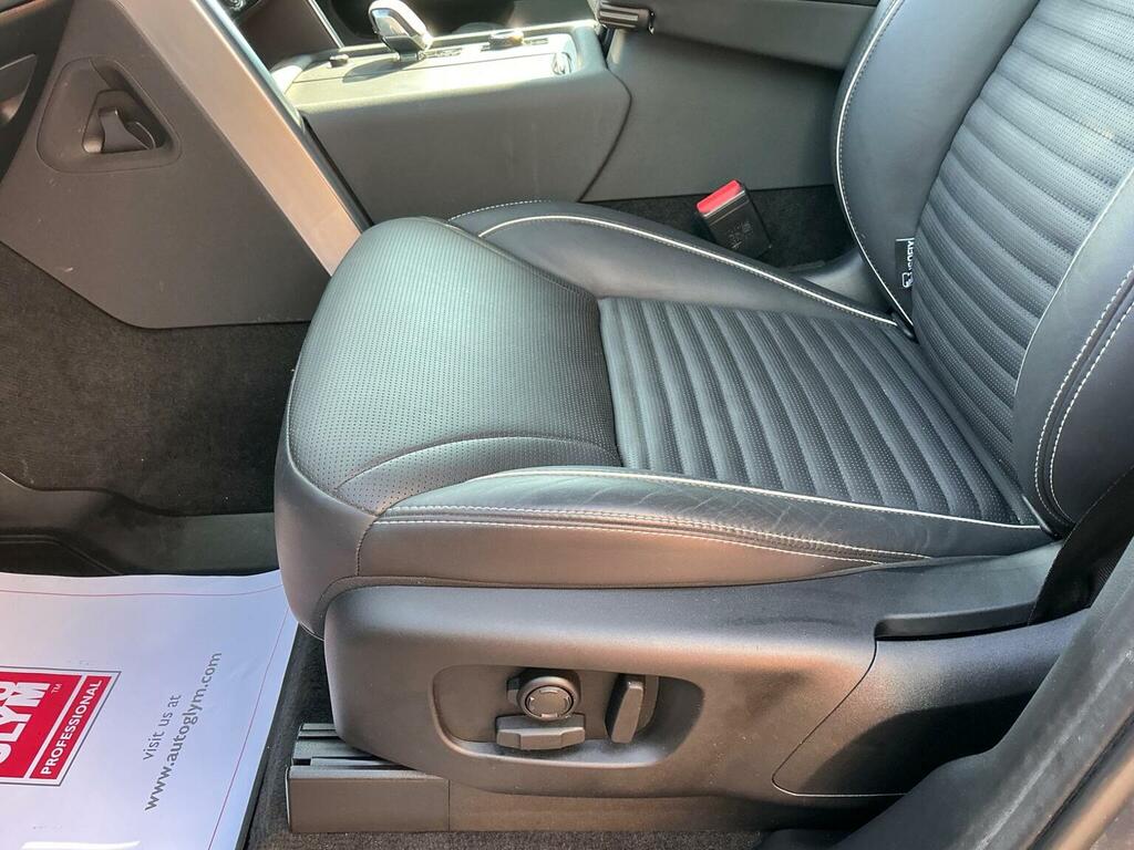Land Rover Discovery Black #8