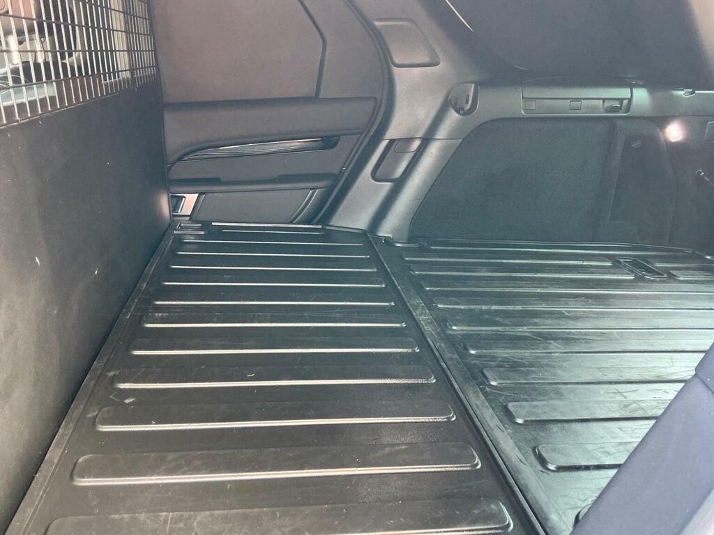 Land Rover Discovery Black #11