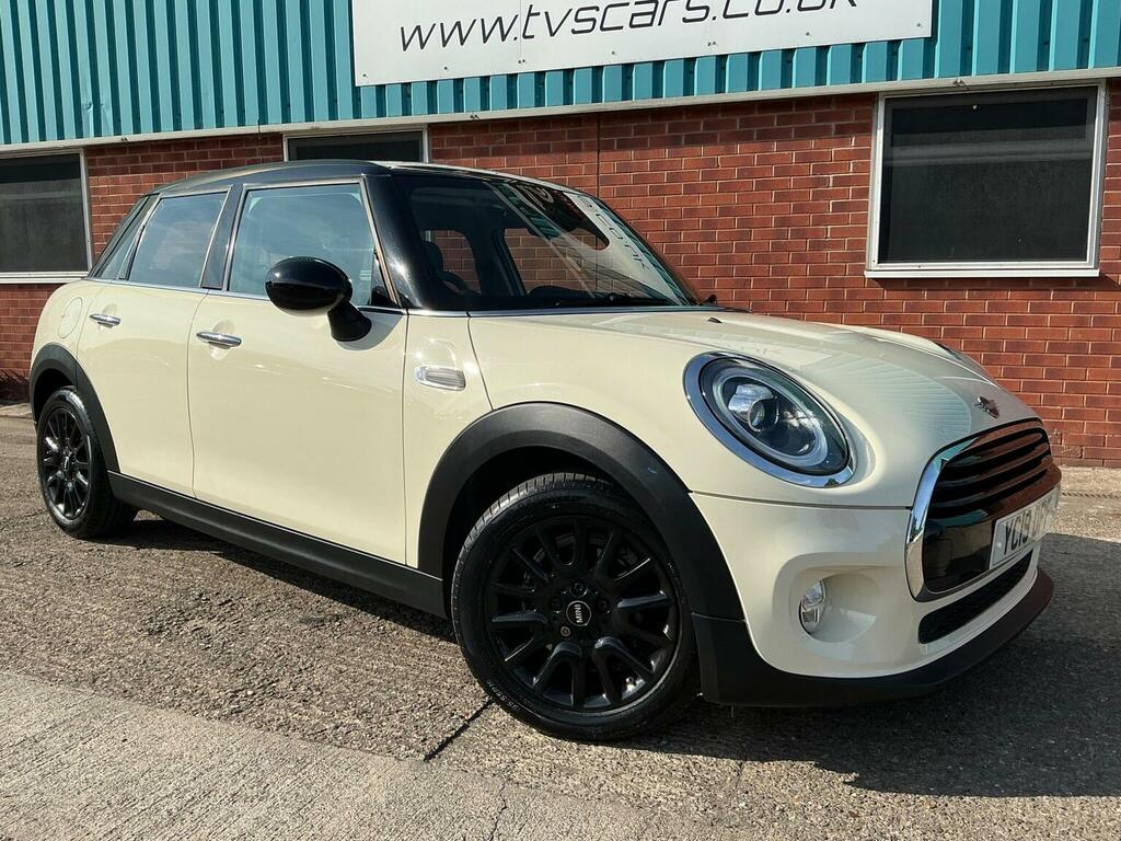Mini Hatch 1.5 Cooper Classic Euro 6 Ss White