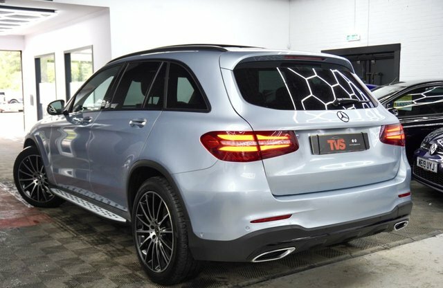Mercedes-Benz GLC Class 2.1 Glc220d Amg Line Premium Suv G-tr BJ18BXD Silver #3