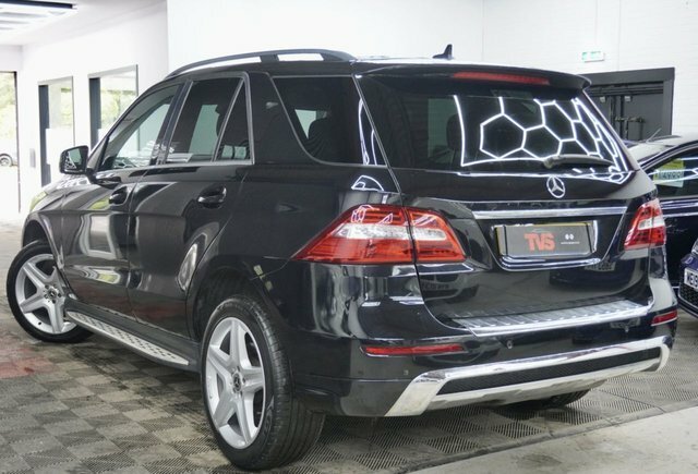 Mercedes-Benz M Class 3.0 Ml350 V6 Bluetec Amg Sport Suv G-tr Black #3
