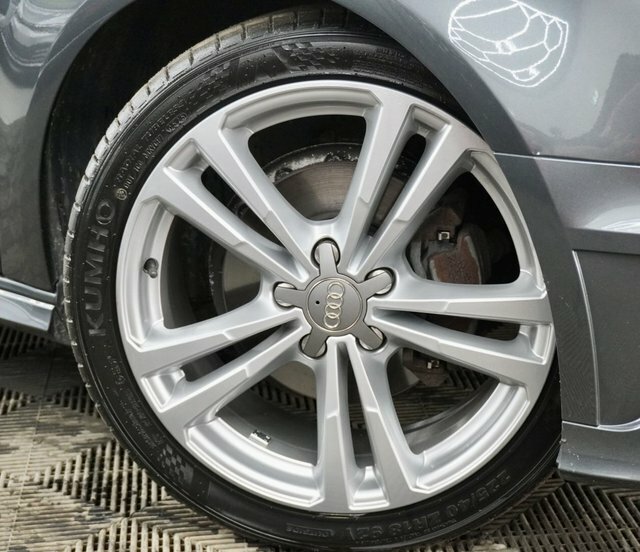Audi A3 1.6 Tdi S Line Hatchback Euro 5 Grey #2